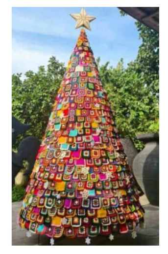 This incredible Christmas tree was designed and manufactured by women in India’s state of Goa, who felt another fake plastic Christmas tree was something the world didn’t need. The tree is entirely made of crocheted yarn.